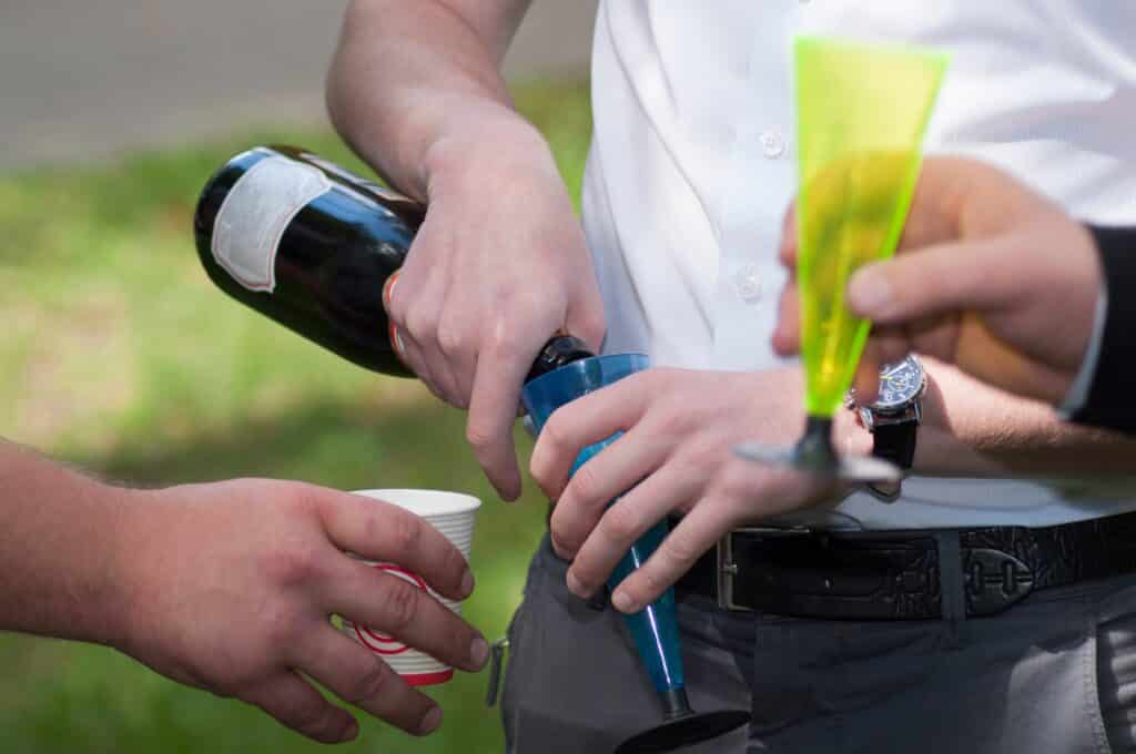 13 symptomer på alkoholisme - er du eller noen du kjenner alkoholiker?